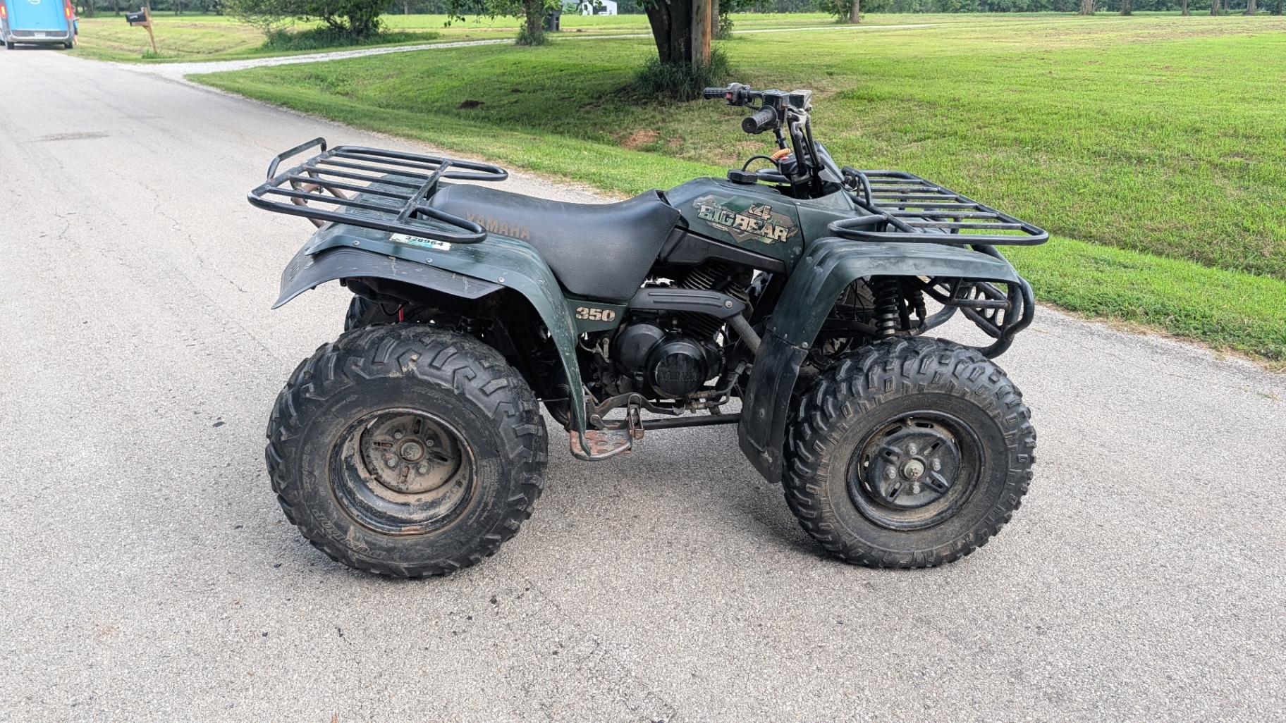 Yamaha Big Bear 350 4x4 ATV, side view